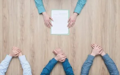 How to Prepare for a Job Fair: Resume, Pitch & Etiquette Tips